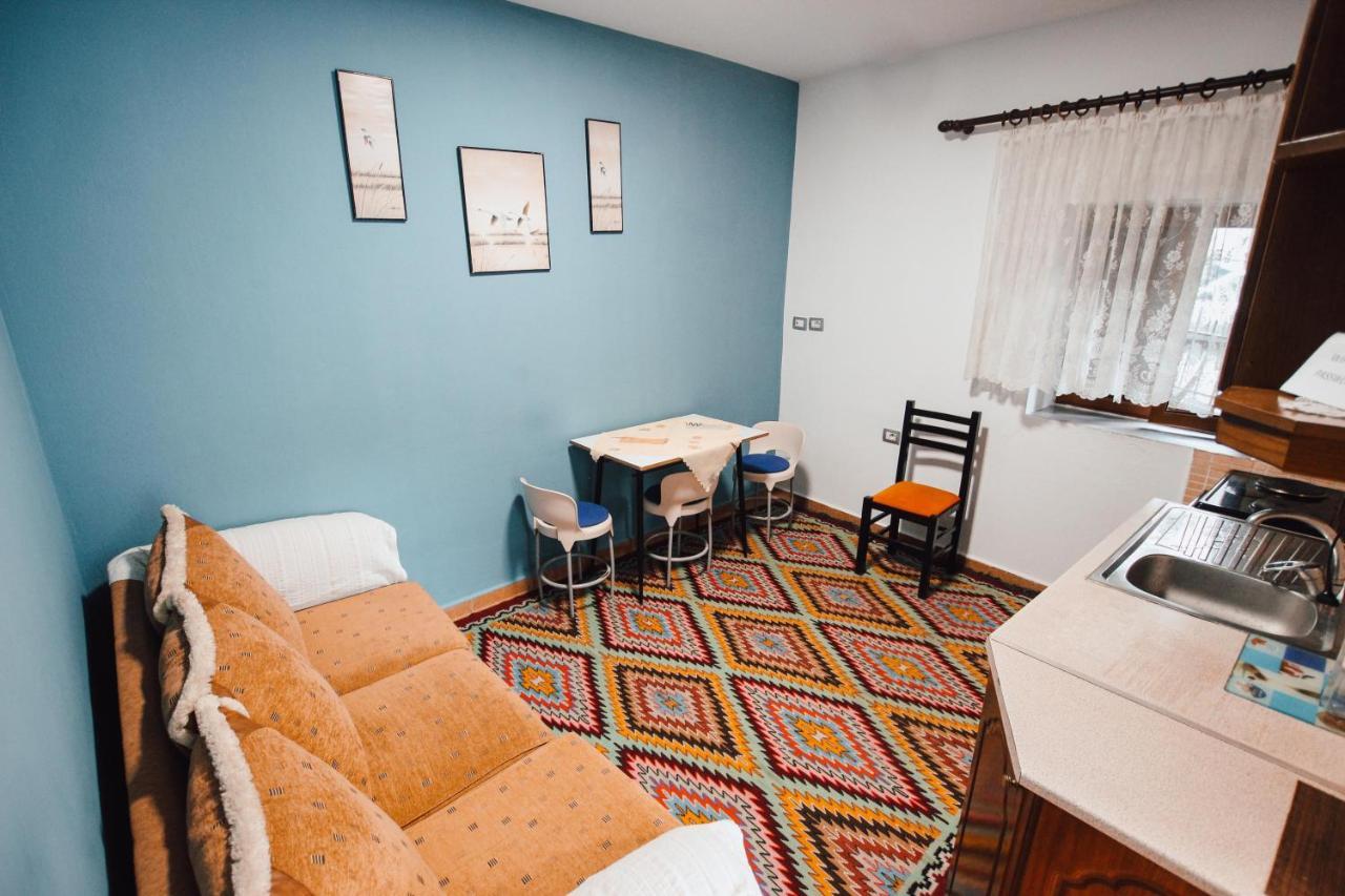 Bb Traditional Apartment Gjirokaster Exterior photo